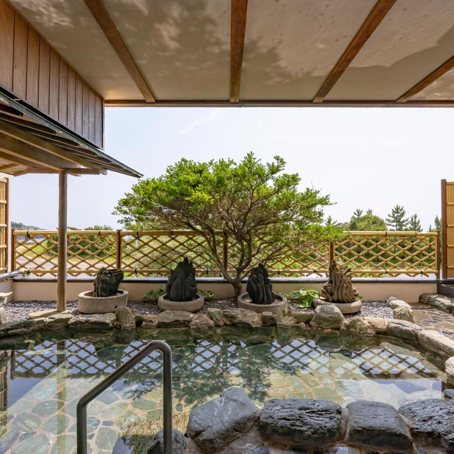 Shima Beach Hotel 12/36