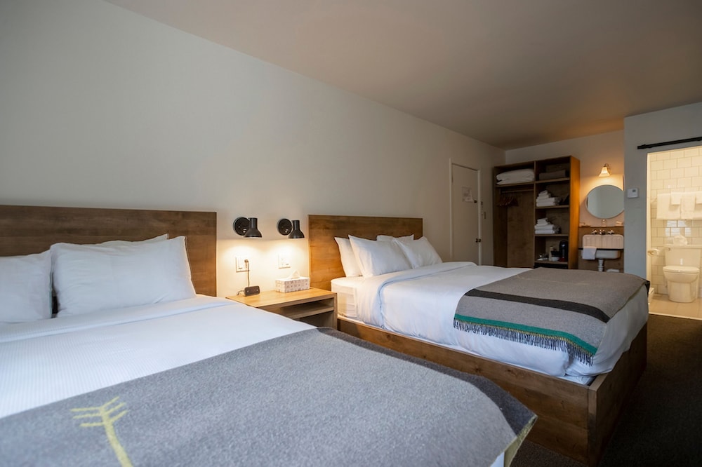 SUPERIOR, 2 QUEEN BEDS
