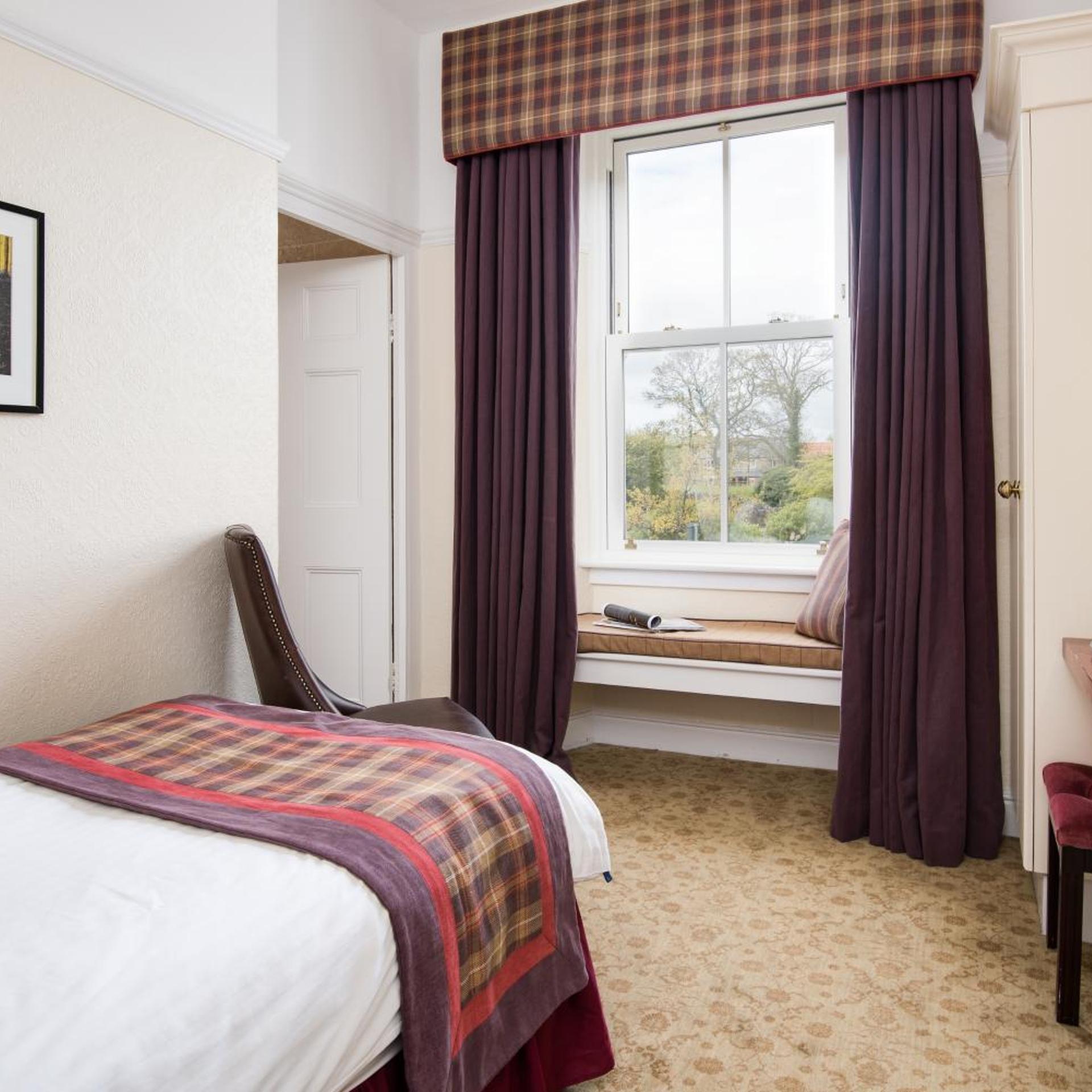 The Dunstanburgh Castle Inn 4/21
