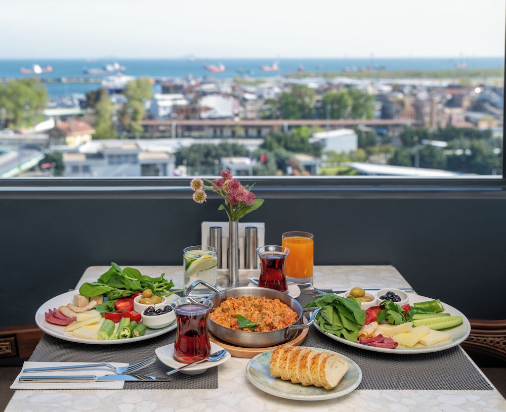 Lunet Old City Hotel 34/48