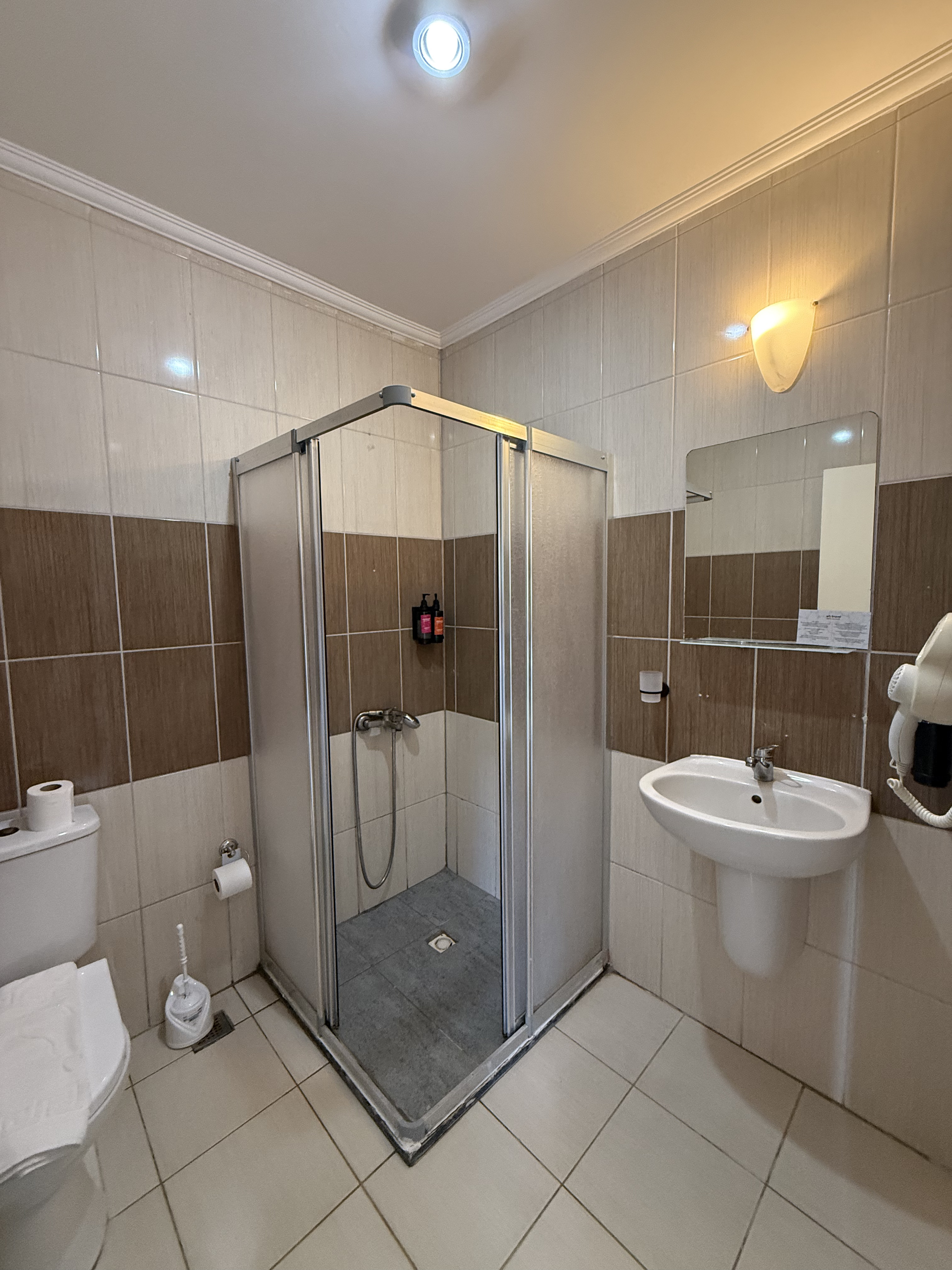 Room, Double Bed, Garden Building, Get Enjoy Hotels 2/2