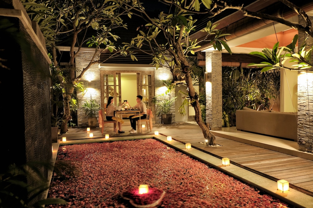 THE WOLAS VILLAS AND SPA in BALI