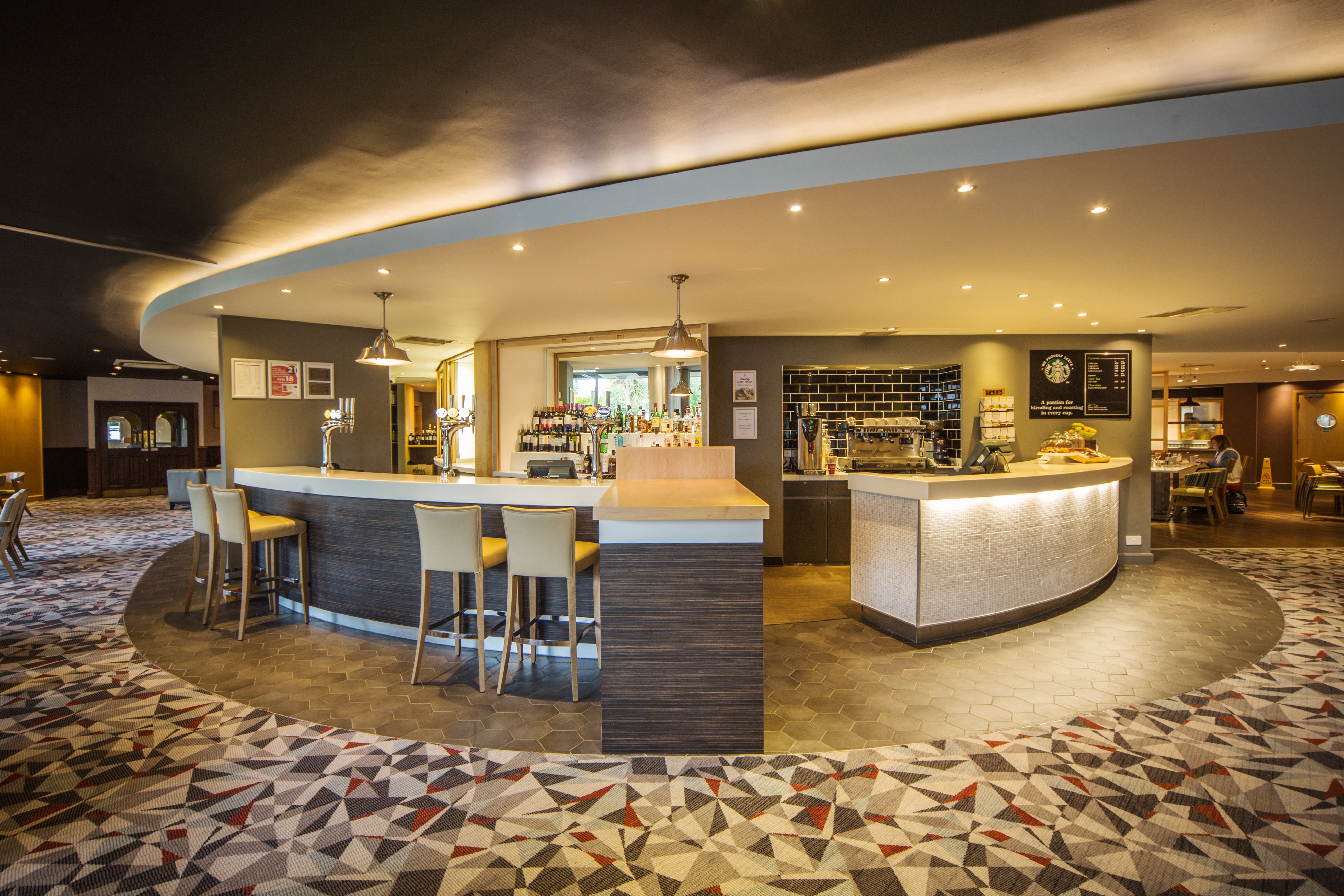 Holiday Inn Reading South M4 Jct11 10/81