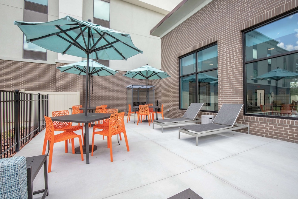 Hampton Inn Camden Sc 34/53