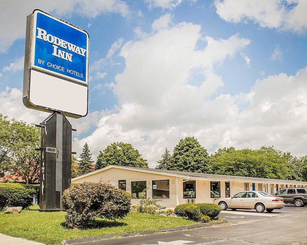 Rodeway Inn Findlay University Area 1/43