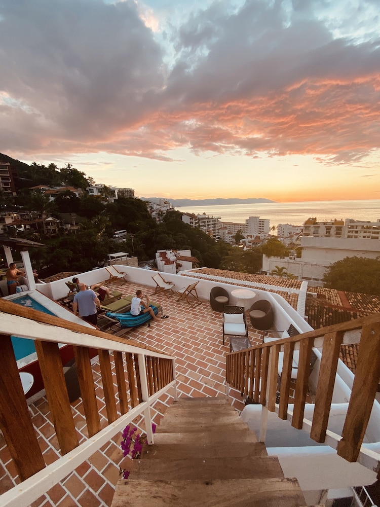 Amaca Hotel Puerto Vallarta 73/76
