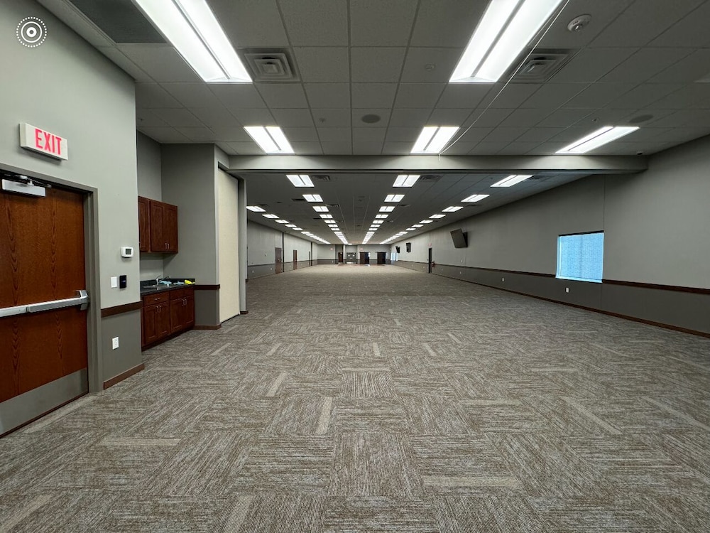 Cardinal Inn Hotel and Event Center 18/22