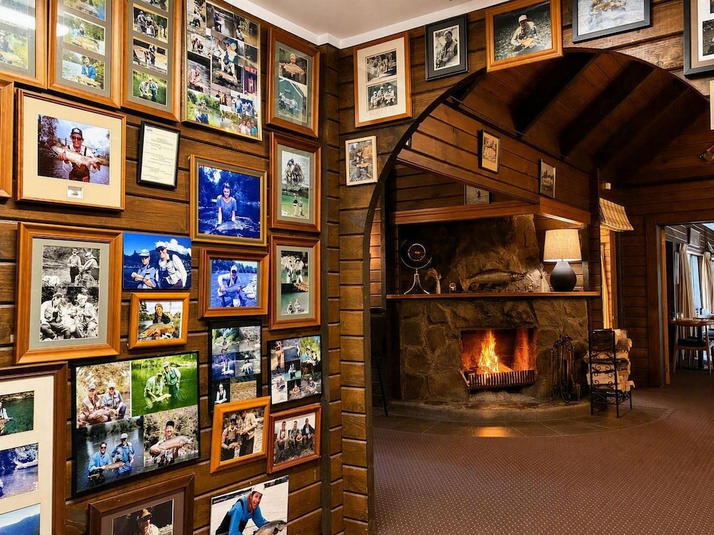 Tongariro Lodge 13/75