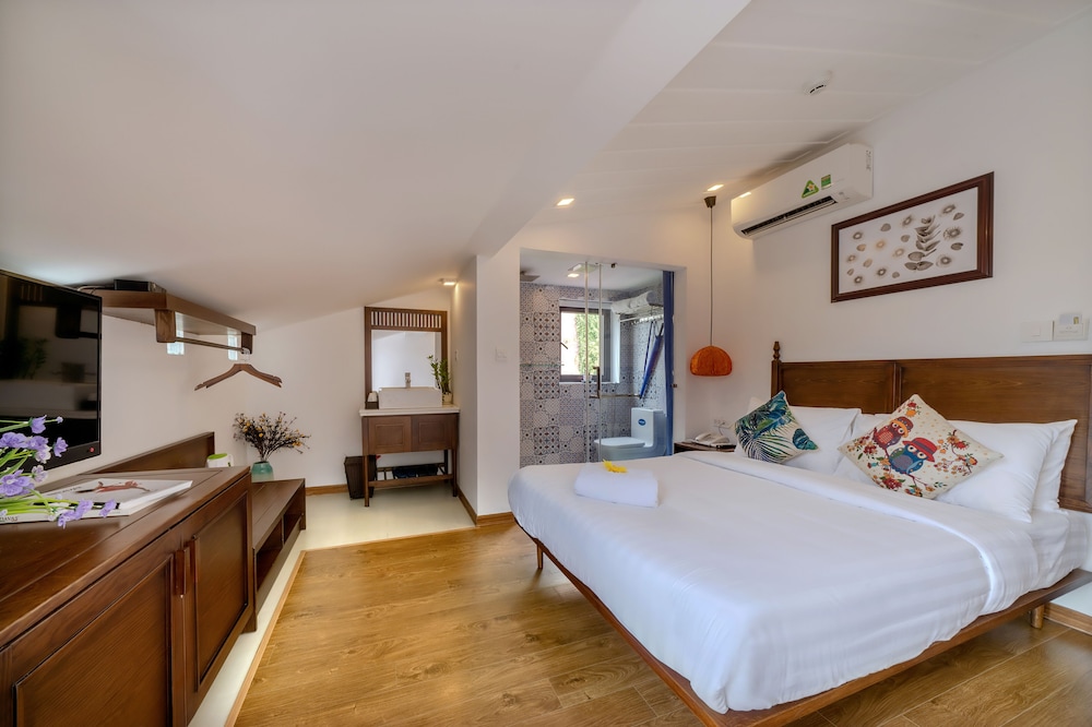 SUPERIOR, DOUBLE BED