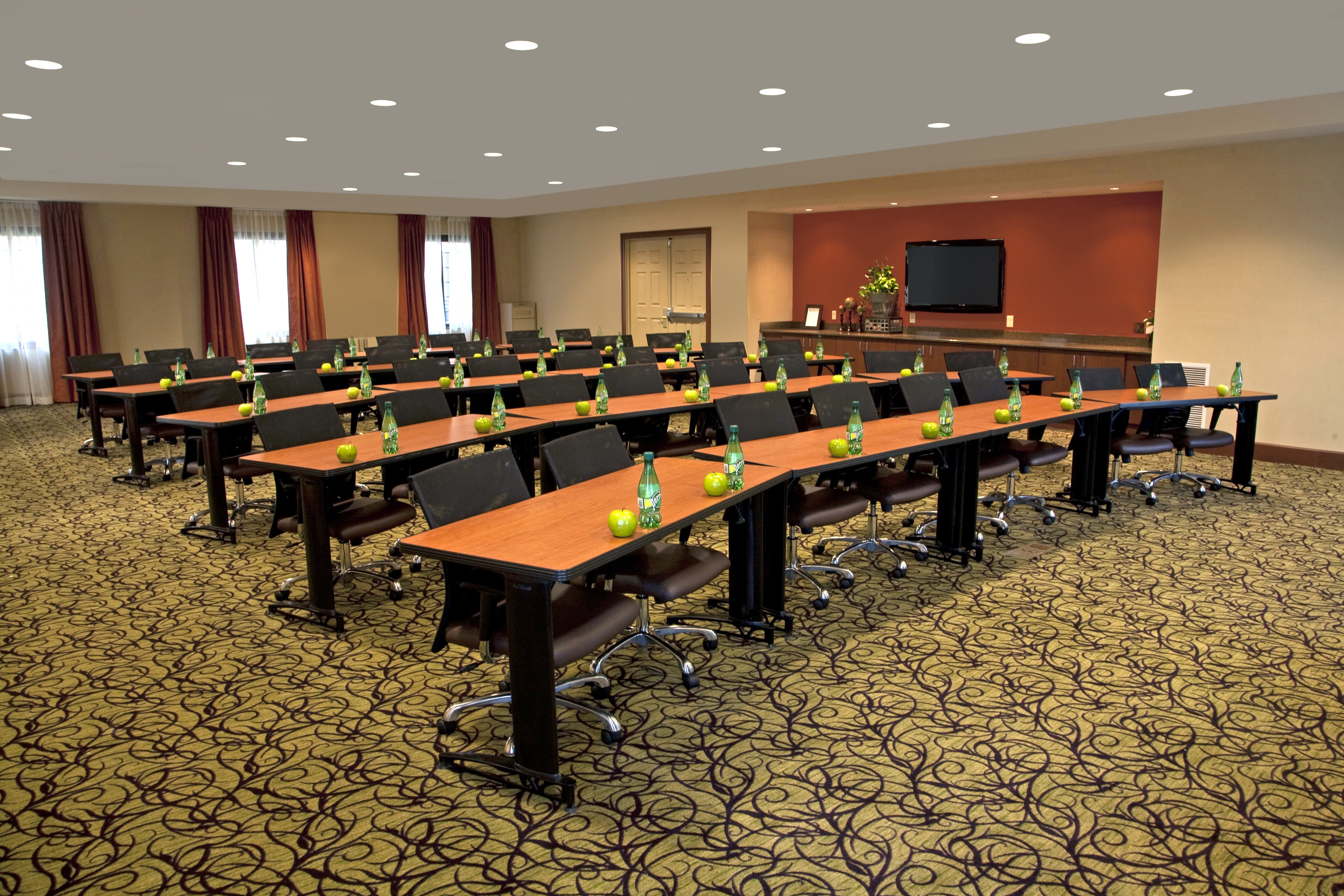 STAYBRIDGE SUITES CHANTILLY - DULLES AIRPORT 62/73