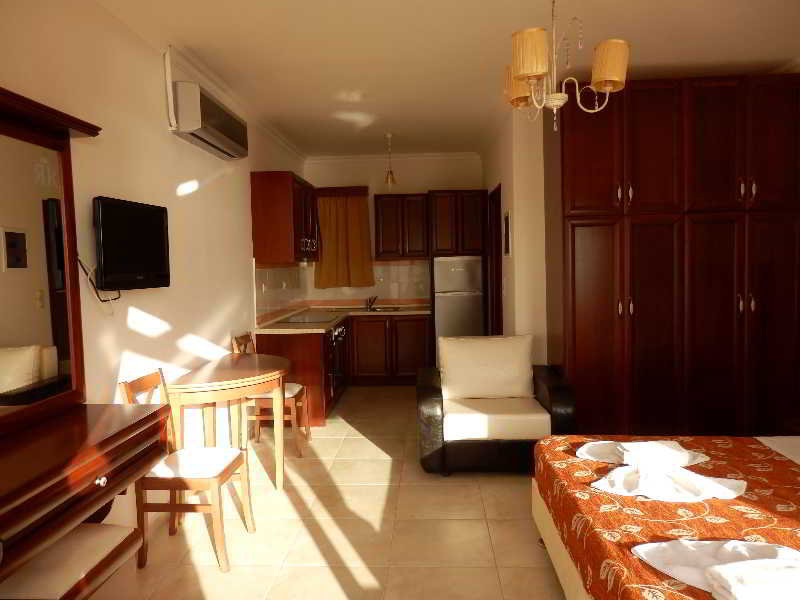 Royal Beach Hotel 15/53