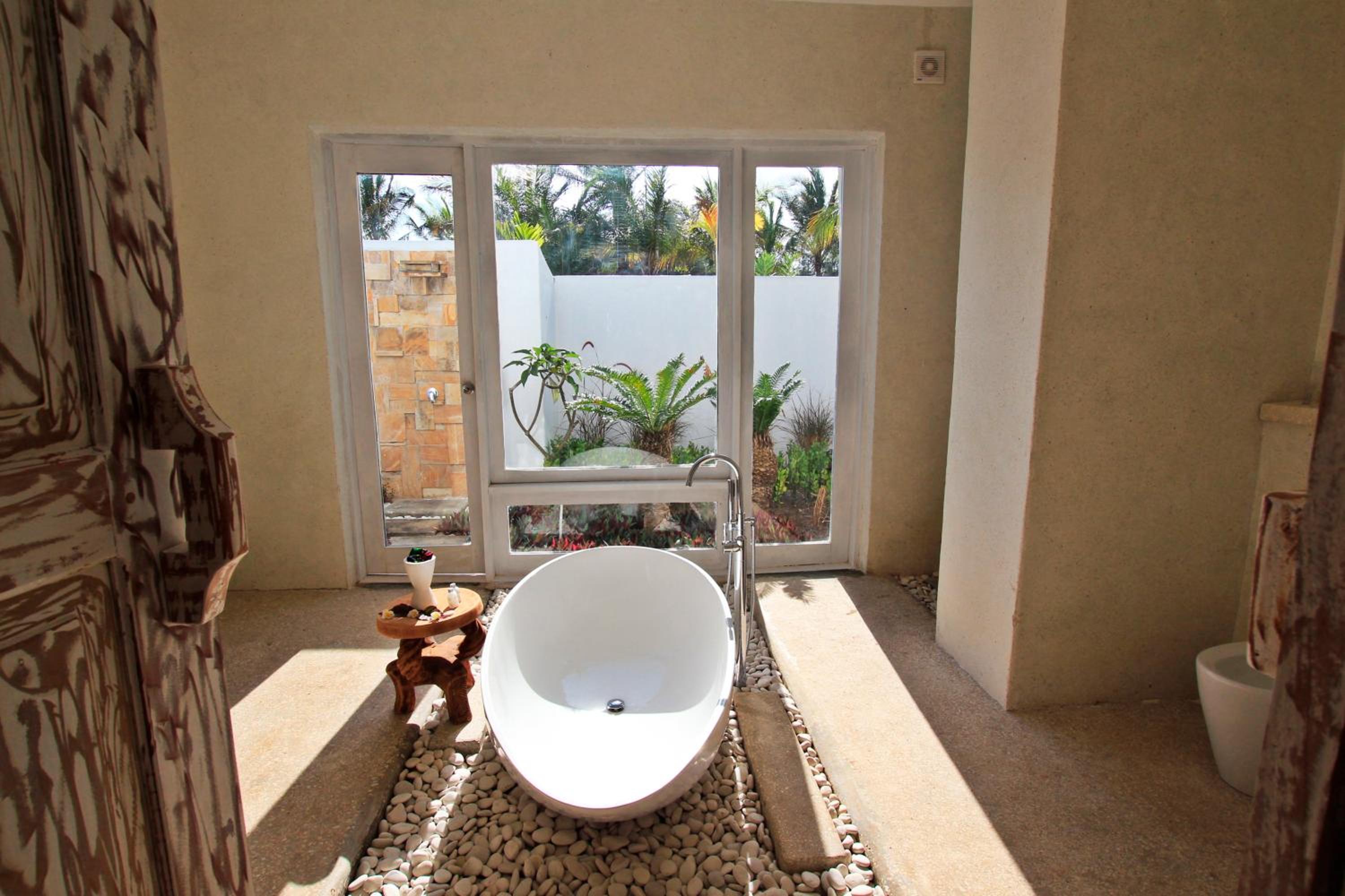 Beach Villa, Prestige 2/3
