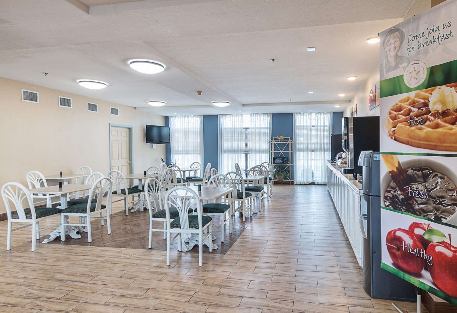restaurant cafeteria