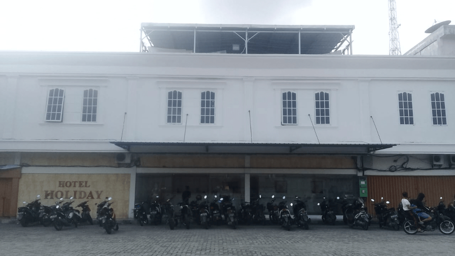 Holiday Hotel Pekanbaru 1/10