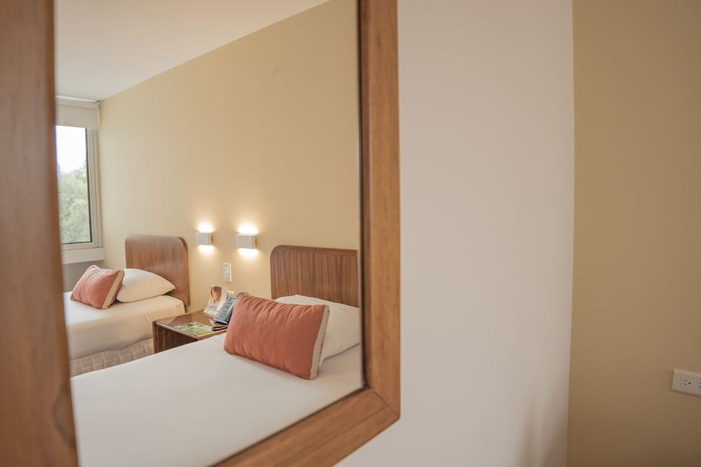 Hotel Ambato 12/40
