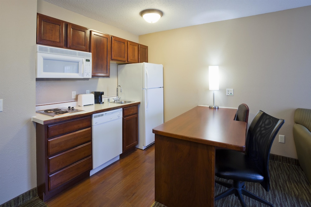GrandStay Residential Suites - Eau Claire 37/49