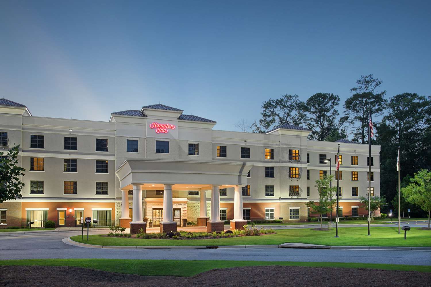 Hampton Inn Columbus South Fort Moore 2/33