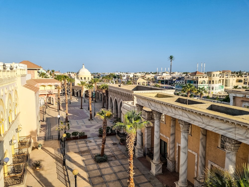 Il Mercato Hotel Sharm Spa 77/91