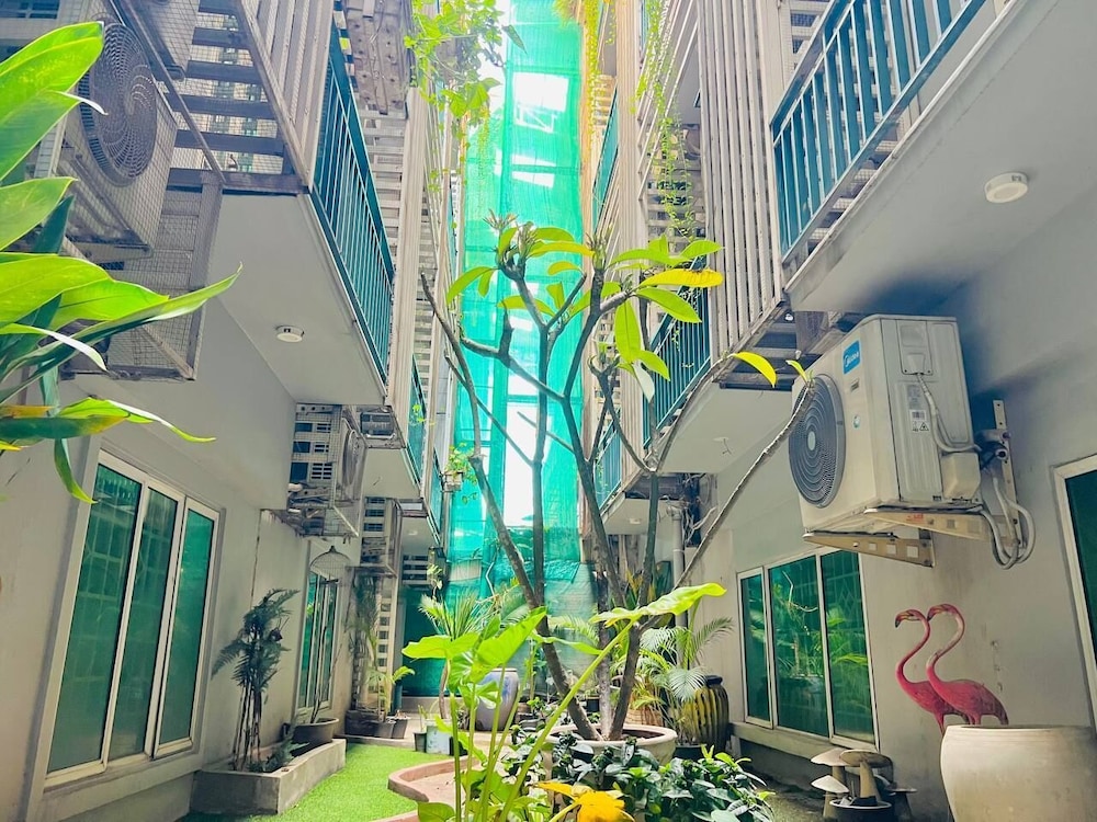 You Eng Hotel 43/50