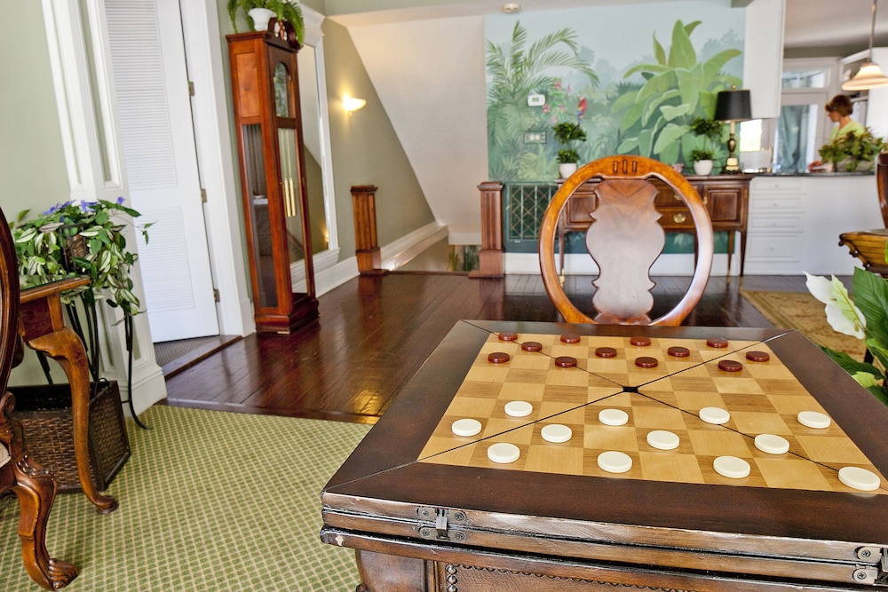 DeSoto Beach Bed & Breakfast 7/40