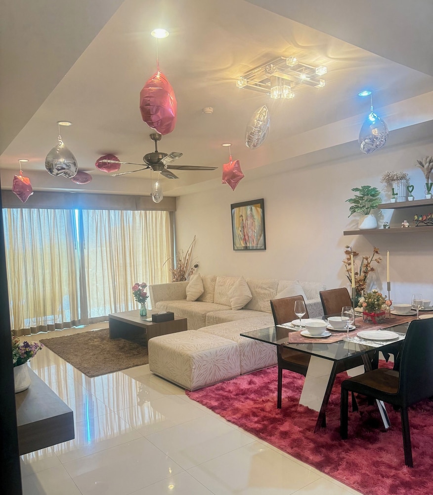 BANGTAO TROPICAL RESIDENCE RESORT & SPA 36/52
