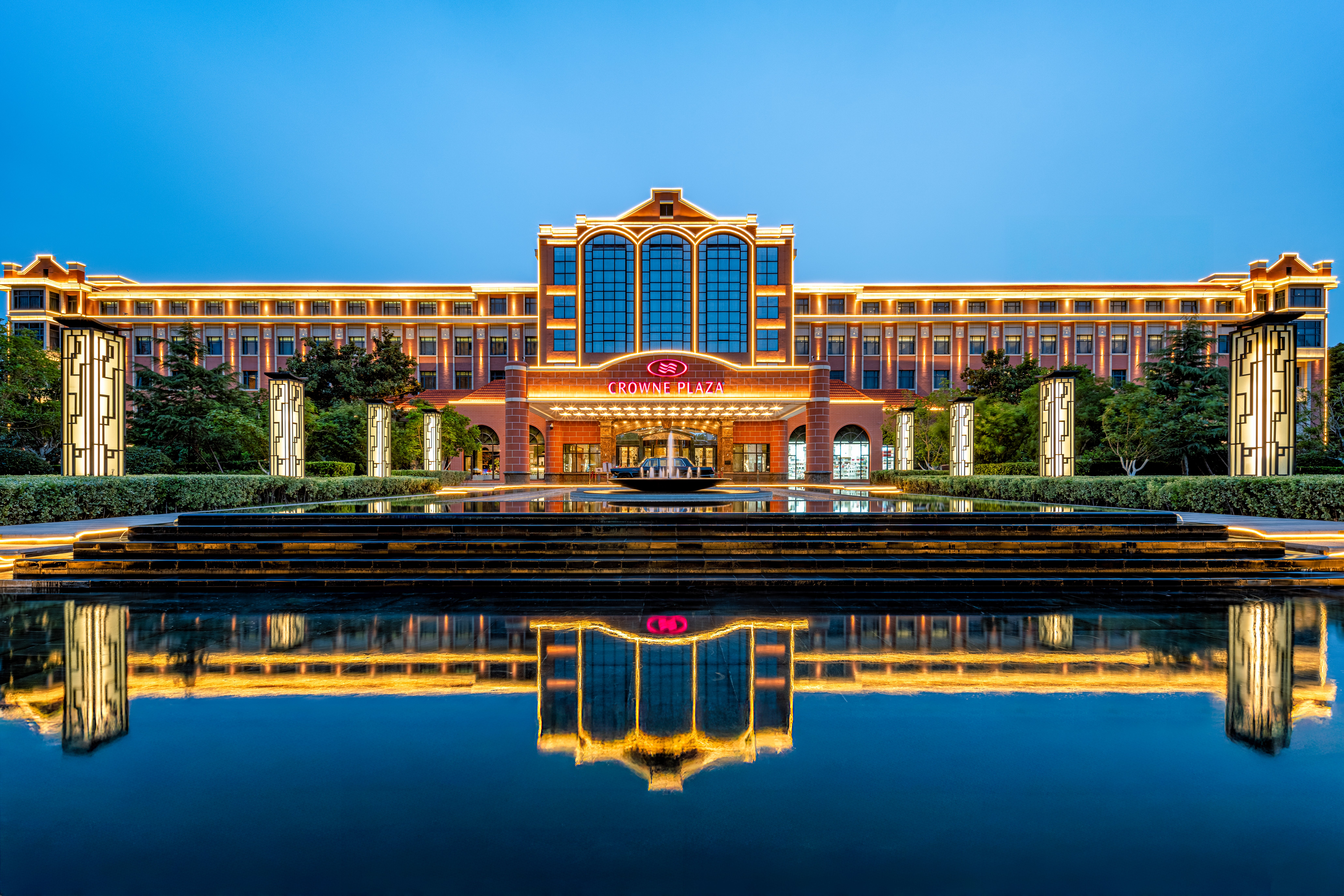 CROWNE PLAZA ZHENGZHOU 4/80