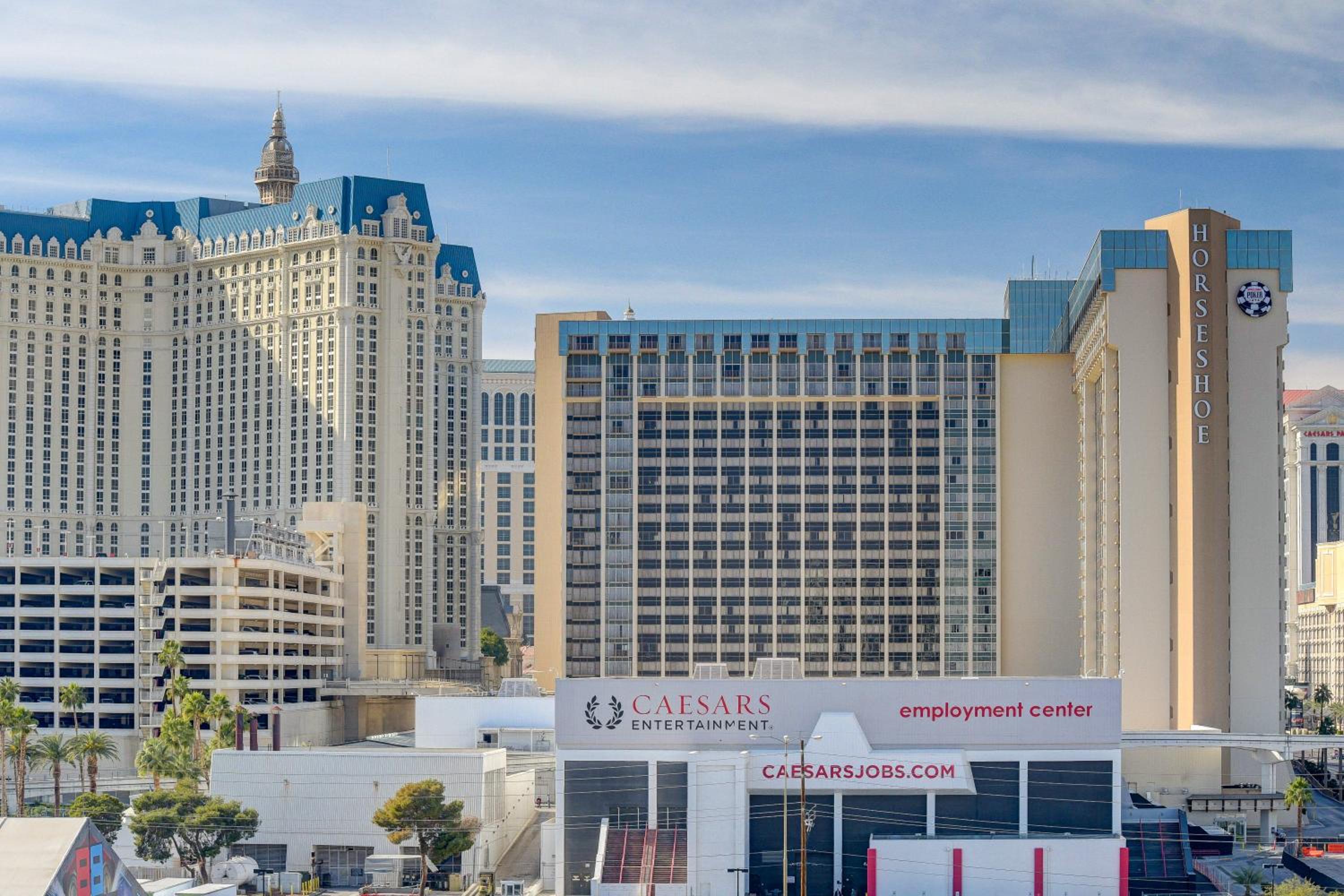 Luxury 1BD/1BTH Suite at Platinum Hotel STRIP VIEW 2/50