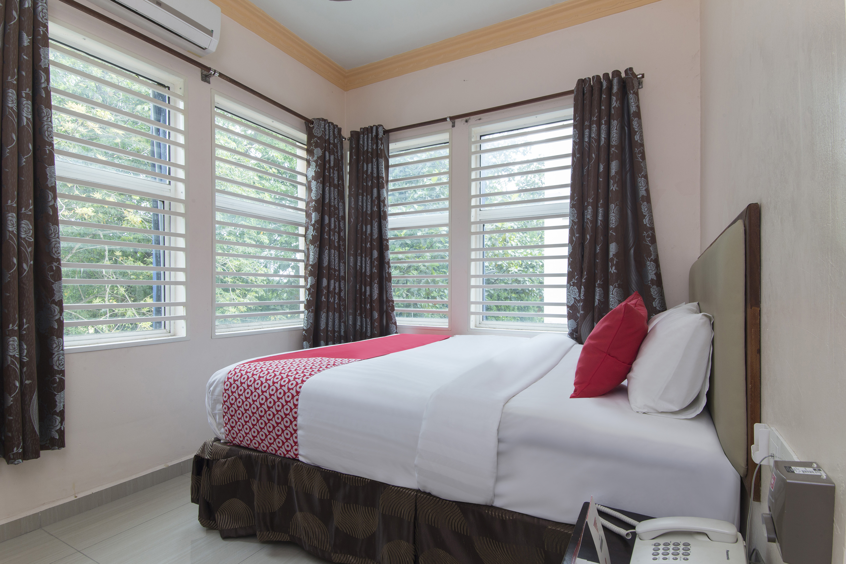 Hotel O SMC Alam Avenue 16/27