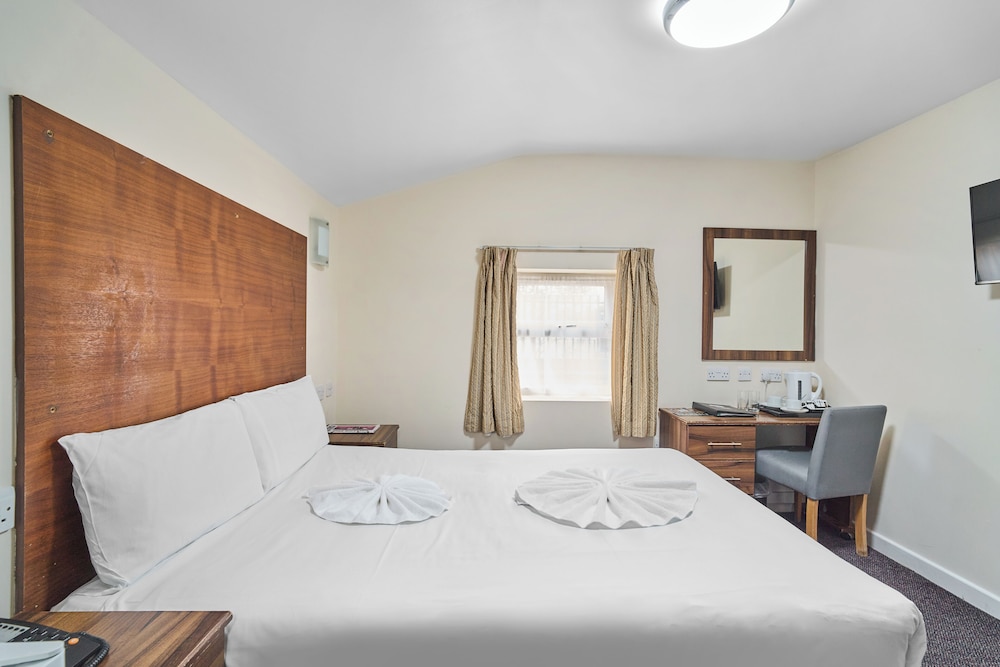 Lucky 8 Hotel 6/64