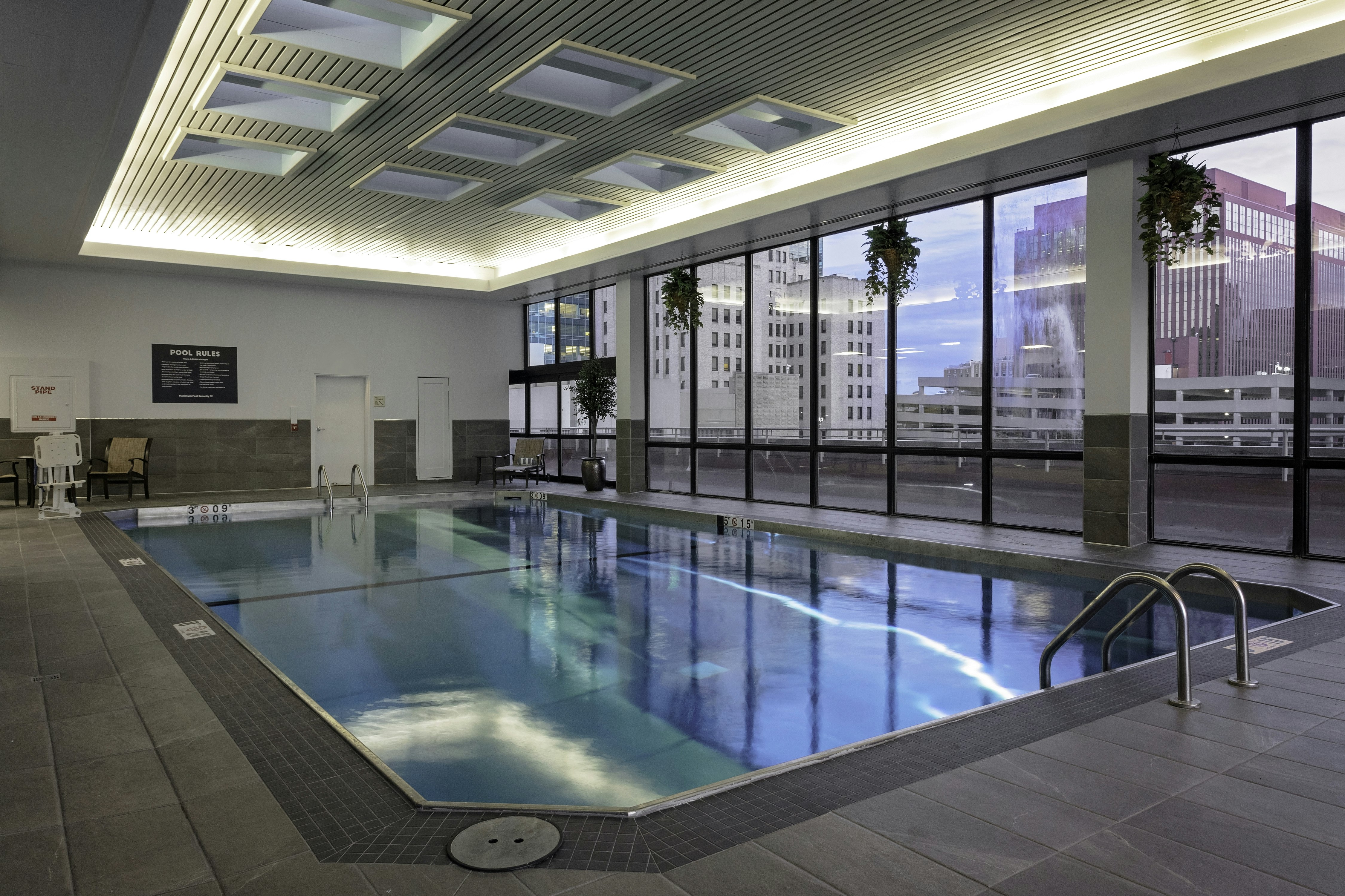 Doubletree by Hilton Hotel Omaha Downtown 25/58