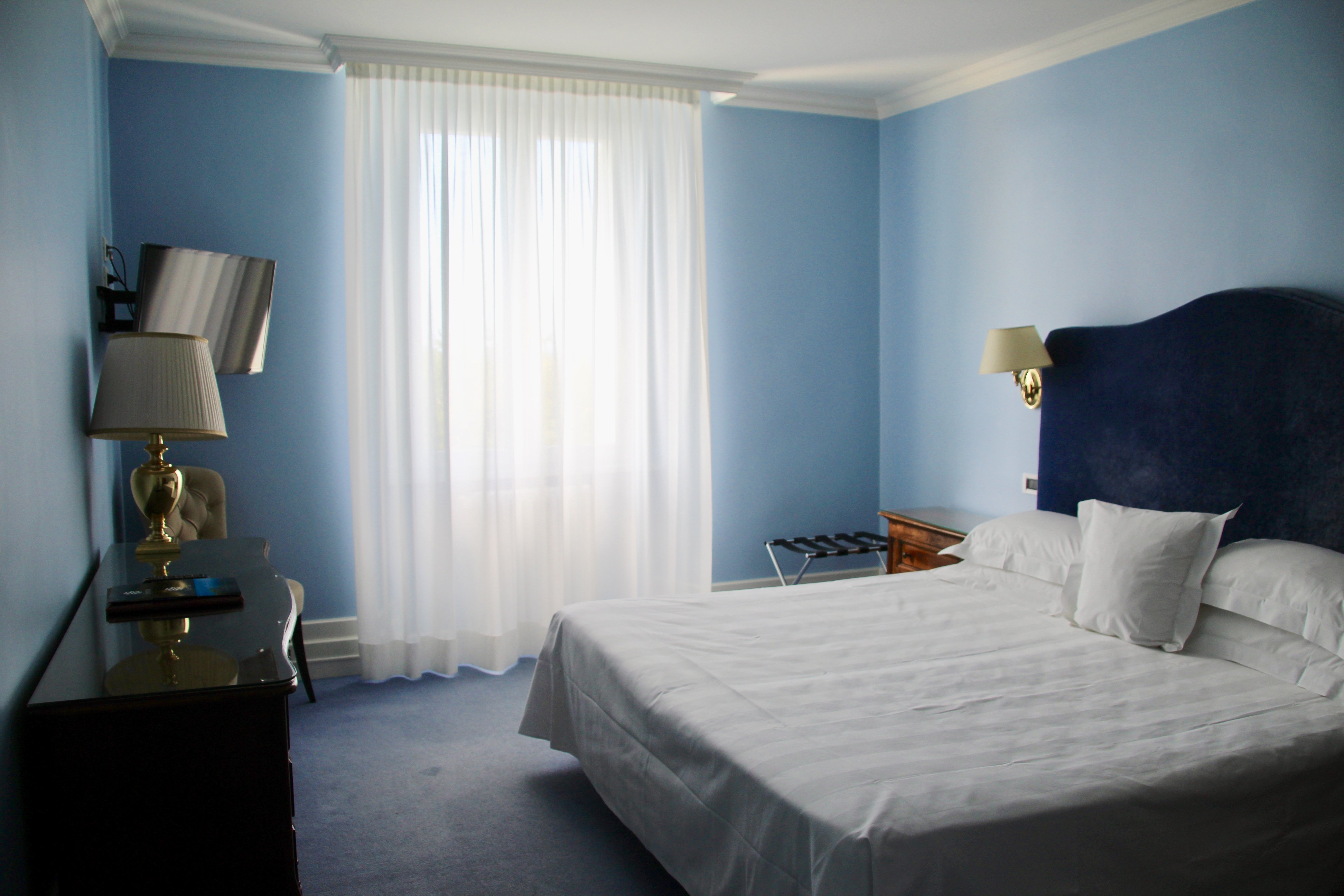 Hotel Riviera & Maximilians 9/61