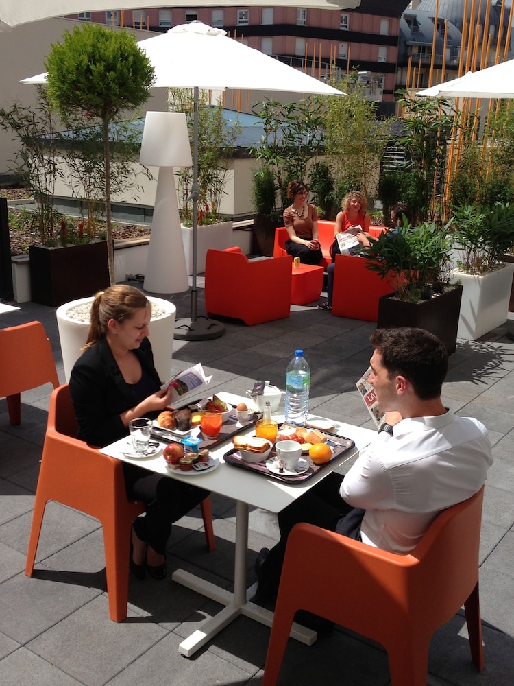 Apparthotel Privilodges Carre de Jaude Clermont Ferrand 48/60