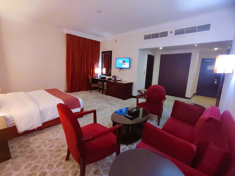 Grand Regal Hotel 40/60