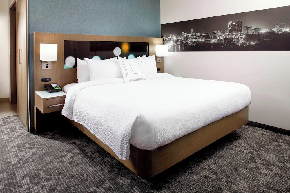 Basic, Single, King Bed, Sofa, Accessible