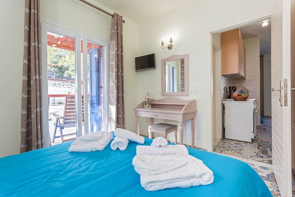 Stafylos Suites Boutique Hotel 6/50