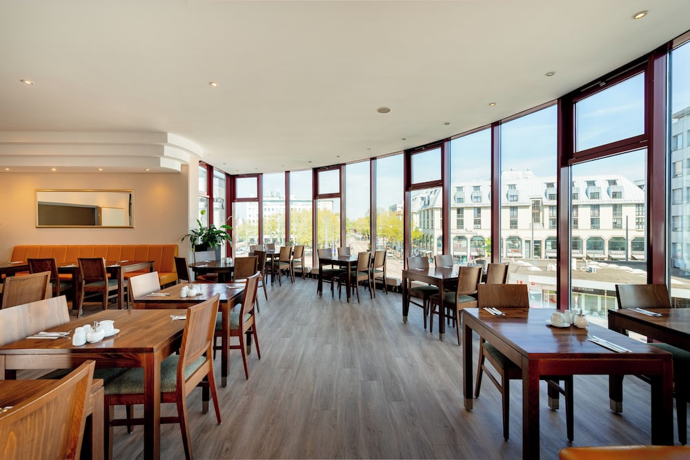 Rugs Hotel Augsburg, Trademark Collection by Wyndham 43/50