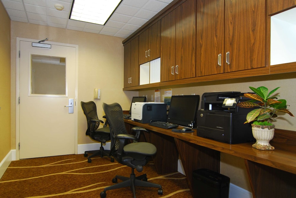 Hilton Garden Inn Columbus Grove City 44/58