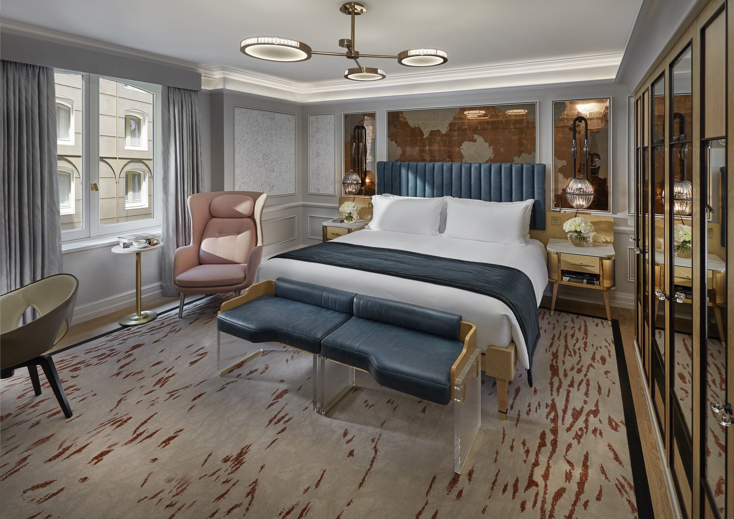 SUPERIOR, KING BED