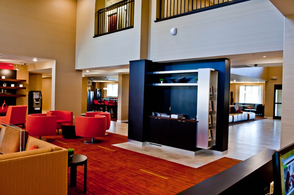 Courtyard By Marriott Decatur 26/50