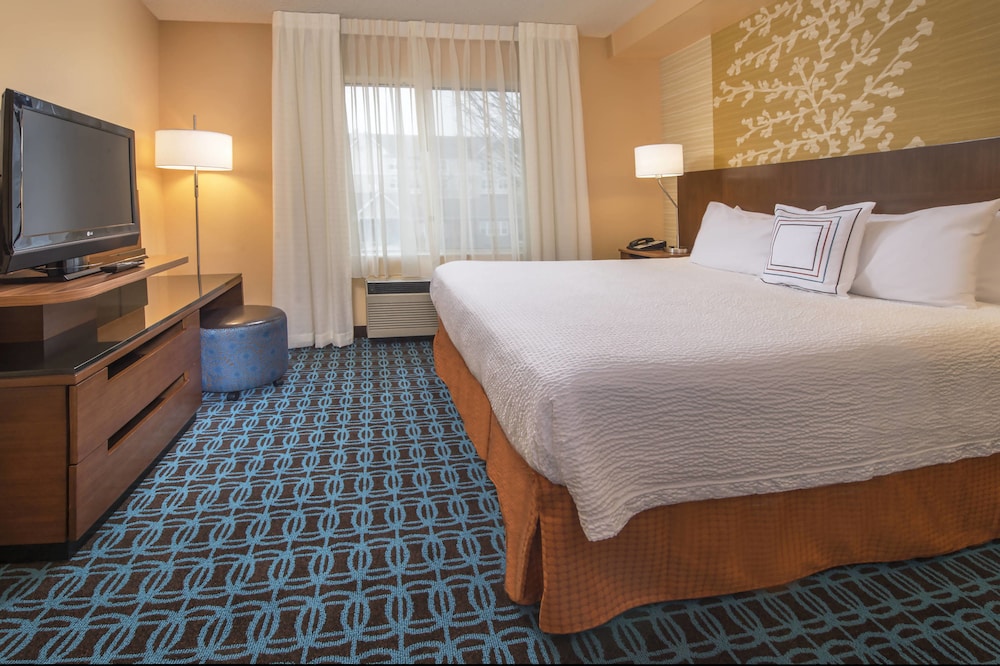 Fairfield Inn And Suites Frederick 16/50