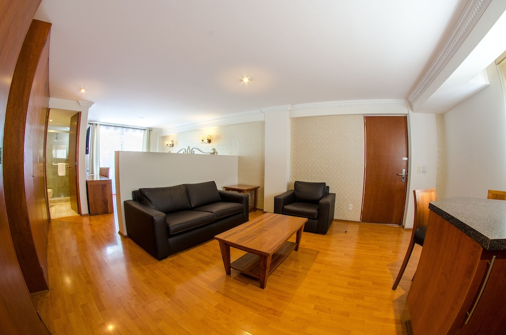 Residence L'heritage Tennyson By Bluebay 17/38