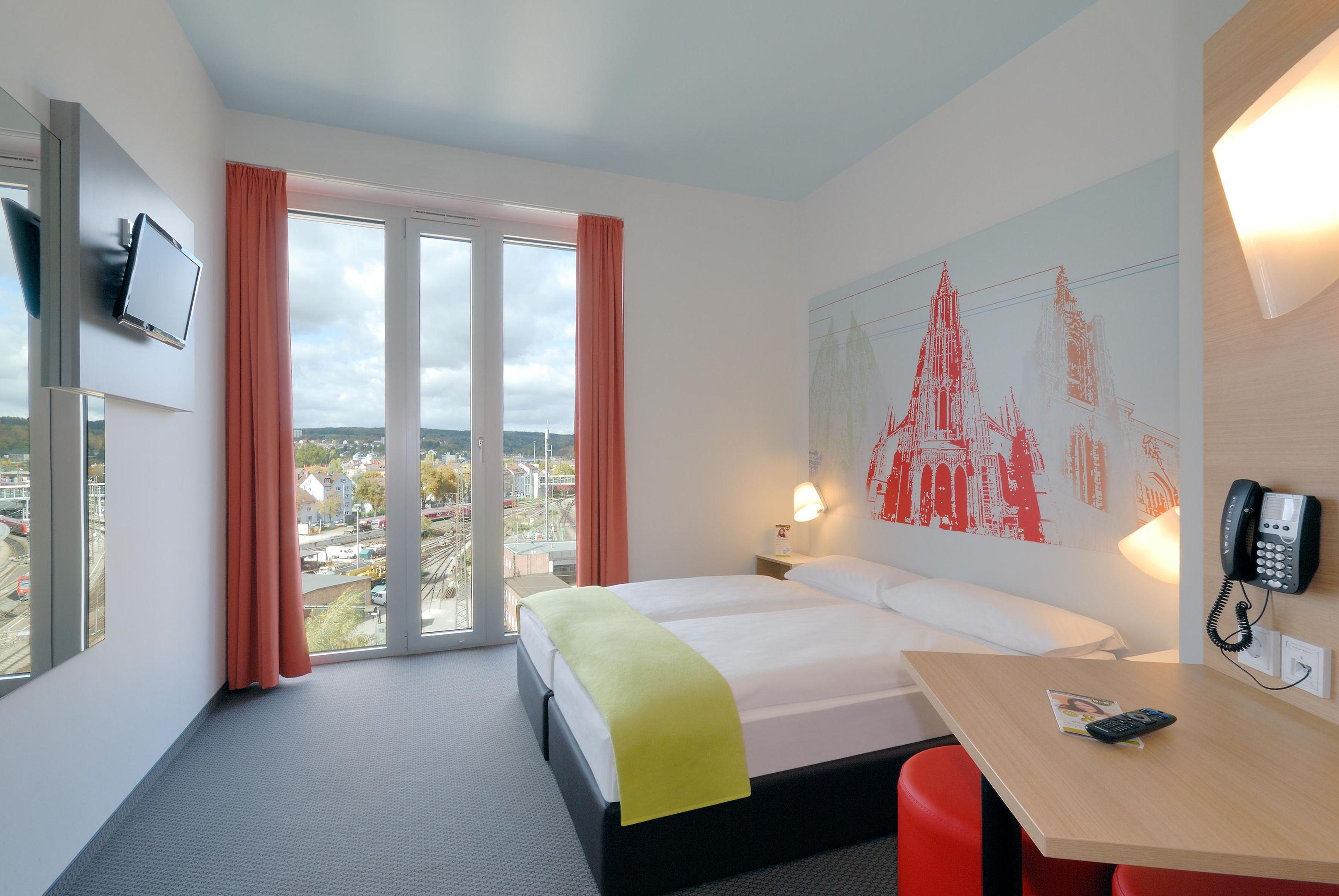 Room, Single, Double Bed