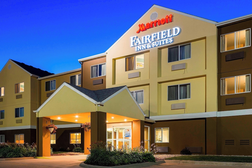 Wingate by Wyndham Oshkosh 3/51