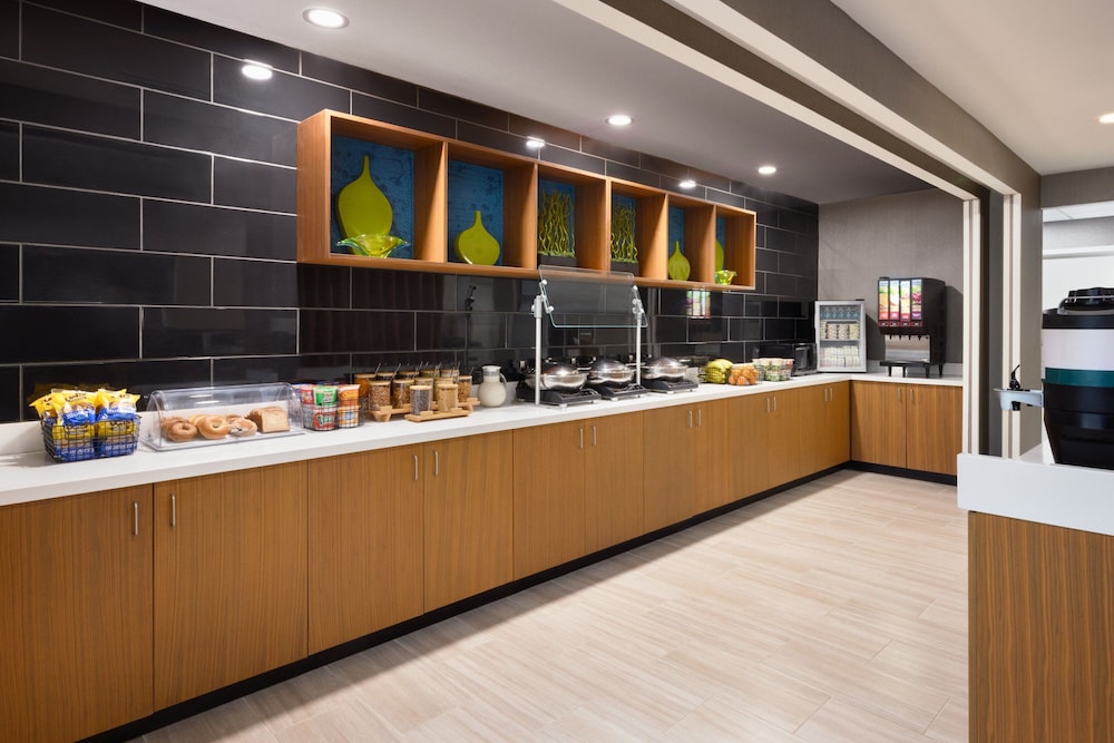Springhill Suites Newnan 2/20