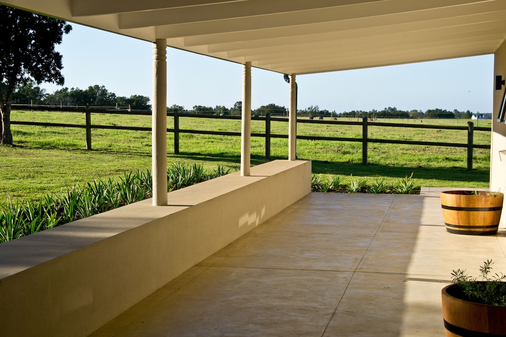 Rare Earth Country House 7/28
