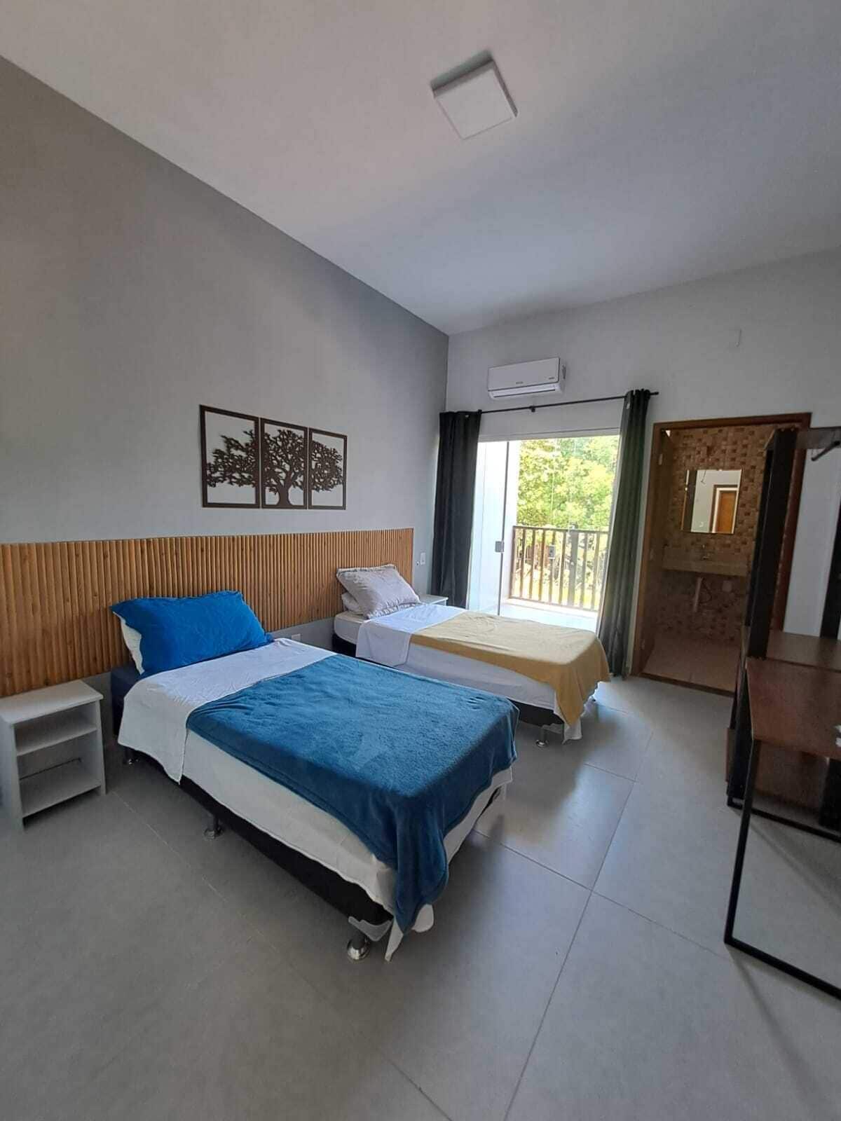 SUPERIOR, TWIN BEDS