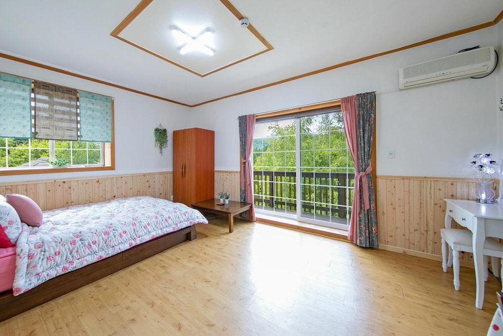 Pyeongchang Secret Garden Pension 11/50