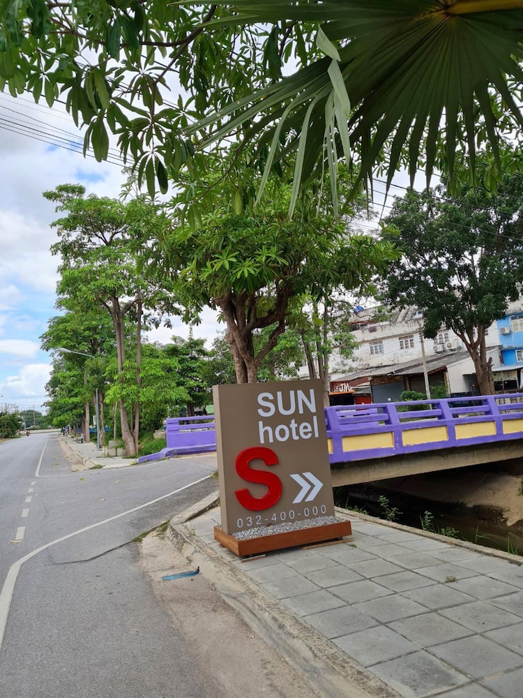 Sun Hotel 56/63