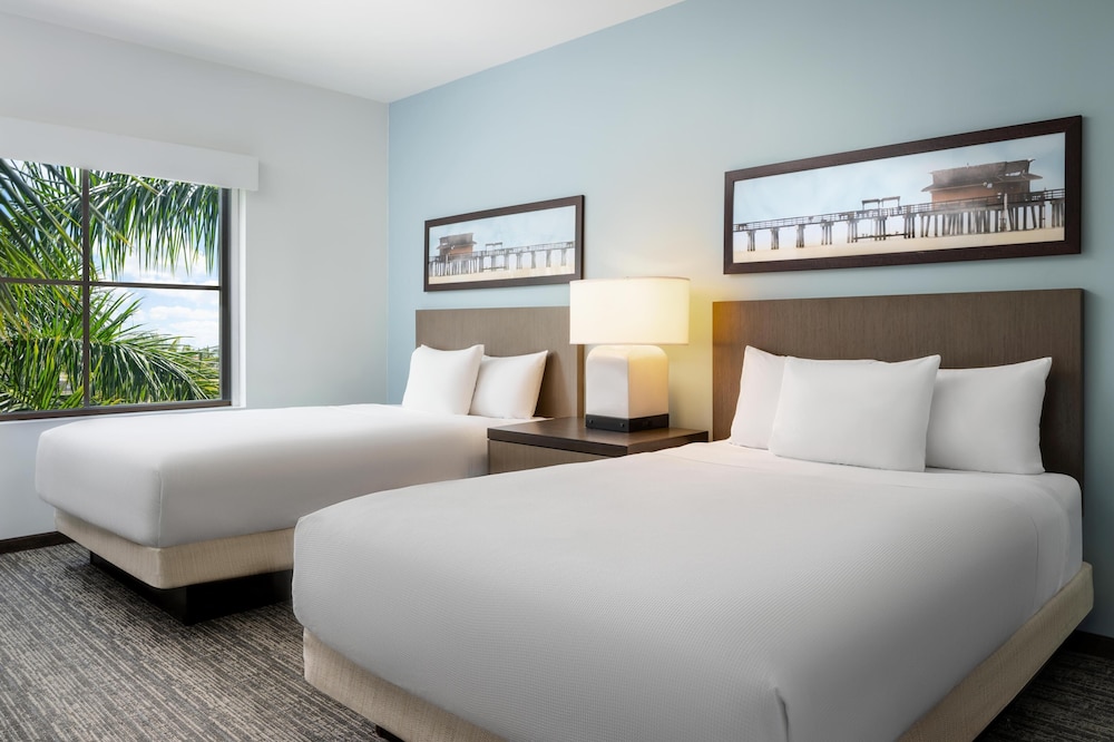1 Bedroom, Suite, 2 Queen Beds, Partial View