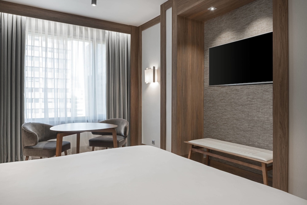 The Westin Madrid Cuzco 13/65